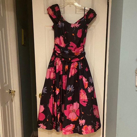 Laura Ashley Dresses & Skirts - Vintage Laura Ashley Dress - Pink and Black Floral NWT